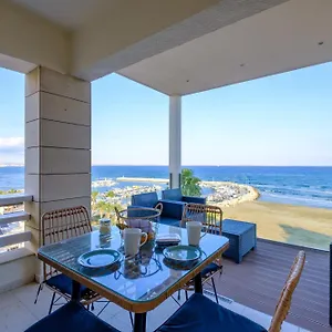 https://lazuli-beach-apartment-no-254.hotelsatayianapa.com
