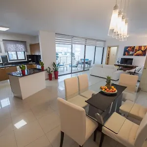 https://skylight-megaron.hotelsatayianapa.com